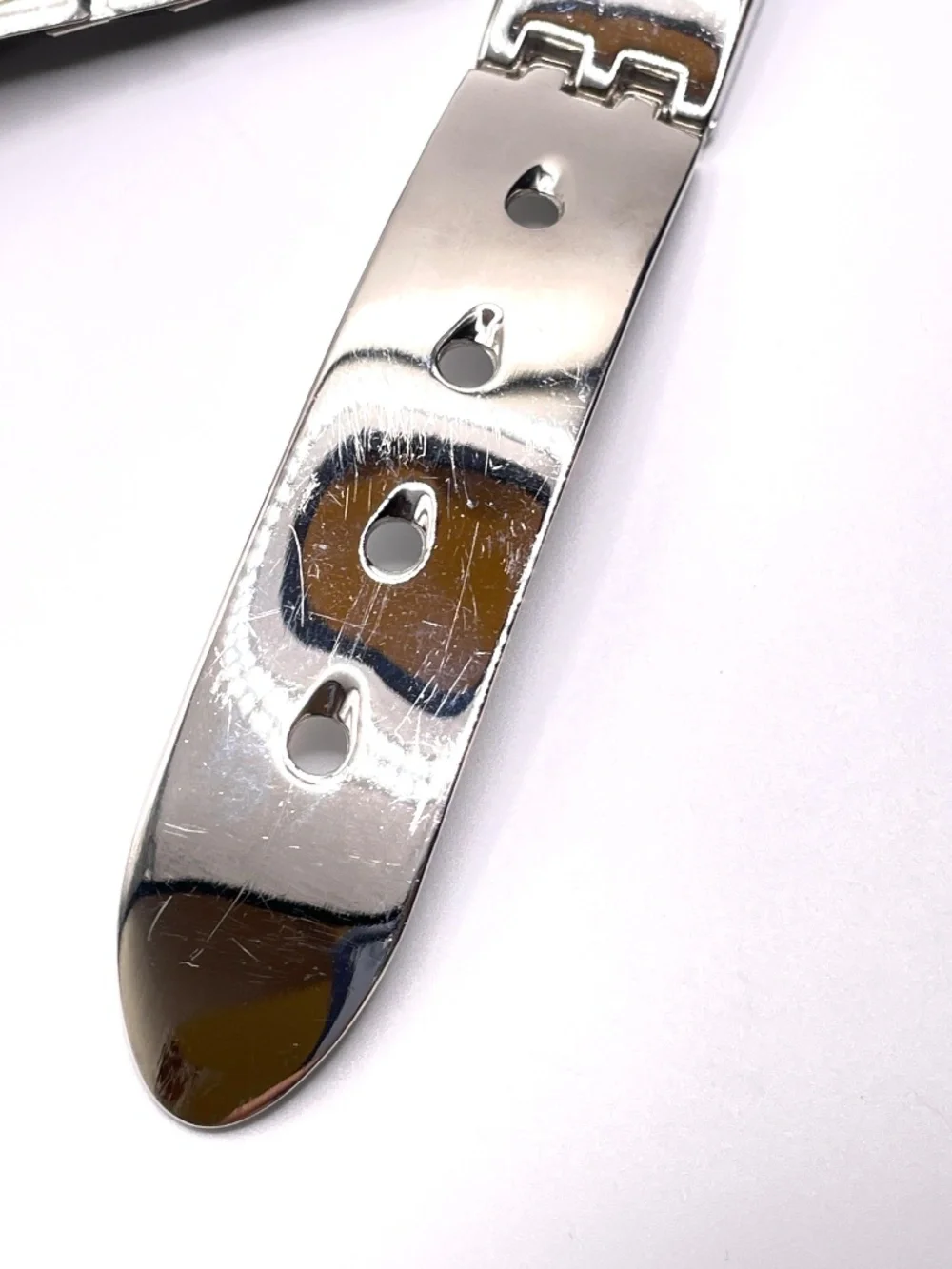 Vintage Silver Metallic Fish Scale Women's Stretch Belt 32
